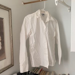 White dress shirt